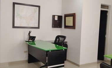 VENDO OFICINA CENTRO COMERCIAL VILLA REAL