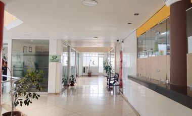 VENDO OFICINA CENTRO COMERCIAL VILLA REAL