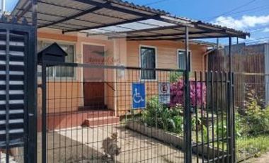 SE VENDE CASA EN PASAJE LOS NOTROS, SECTOR ORIENTE (ID39163)