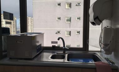 Se vende cómoda y luminosa oficina. Clínica Dental en Edificio Sinergia, Temuco. Orientación Norponiente.
