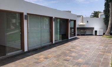 VENTA | CASA | LA ENCATADA DE VILLA | TERRAZA, JARDÍN Y PÍSCINA | 5 DORMITORIOS | 4.5 BAÑOS | 1 BUNGALOW