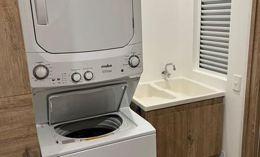 APARTAMENTO EN PLAYA SALGUERO – VISTA SOÑADA AL MAR, CIUDAD Y SIERRA NEVADA