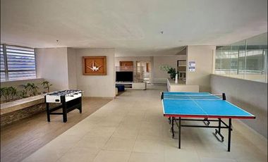 APARTAMENTO EN PLAYA SALGUERO – VISTA SOÑADA AL MAR, CIUDAD Y SIERRA NEVADA