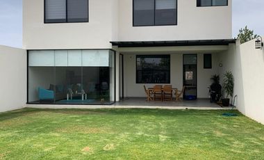 Se Renta casa amueblada en la campiña clouster 5