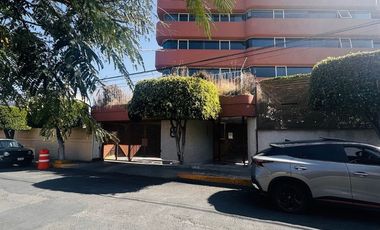 Amplio departamento en renta con vista panorámica en Santa Cruz del Monte