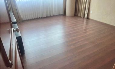 Amplio departamento en renta con vista panorámica en Santa Cruz del Monte