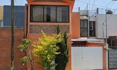 VENTA DE CASA EN CALLE ATENEA LAS ROSAS TLANEPANTLA EDOMEX