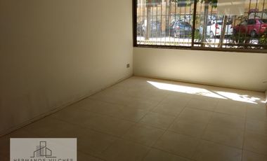 Dpto. 3 Dorm / 2 Baños / 1 Bod. Barrio República, Comuna de Santiago.-