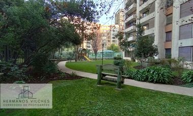 Dpto. 3 Dorm / 2 Baños / 1 Bod. Barrio República, Comuna de Santiago.-