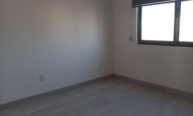 Casa en Lomas del Marqués, Querétaro. Excelente ubicación.