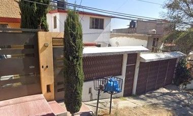 VENTA DE CASA EN CALLE PEÑON GRANDE LOMAS DE VALLE DORADO TLANEPANTLA EDOMEX
