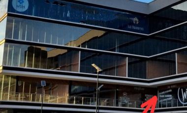 Local comercial en La Reseva, El Campanario, Querétaro.