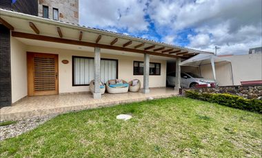 Se Vende Casa en Azogues, sector Uchupucun