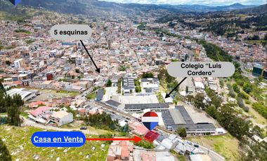 Se vende casa en Azogues, frente al colegio Luis C