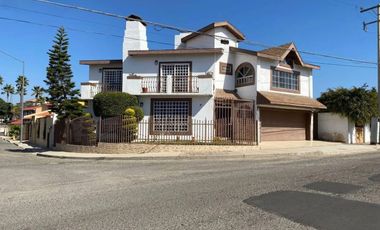 Casa en renta | Amueblada y amplia | Loma Dorada, Ensenada