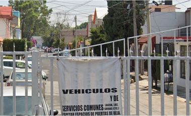 COHC (EMB) CASA EN VENTA DE CONTADO EN VALLE DE STA MONICA EDO MEX