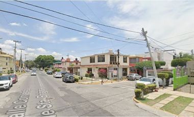 COHC (EMB) CASA EN VENTA DE CONTADO EN VALLE DE LOS PINOS EDO MEX