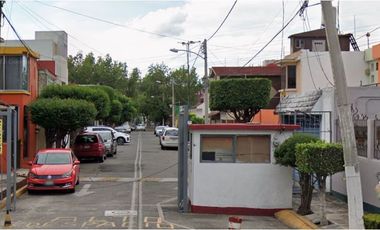 COHC (EMB) CASA EN VENTA DE CONTADO EN VALLE DE LOS PINOS EDO MEX