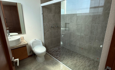 🏡 𝗖𝗮𝘀𝗮 𝗲𝗻 𝗰𝗼𝘁𝗼 𝗽𝗿𝗶𝘃𝗮𝗱𝗼 𝗮 𝟱 𝗺𝗶𝗻𝘂𝘁𝗼𝘀 𝗱𝗲 𝘀𝗮𝗹𝗶𝗱𝗮 𝗣𝗮́𝘁𝘇𝗰𝘂𝗮𝗿𝗼