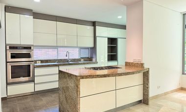 Casa en Arriendo, en Loma del Atravesado, Envigado