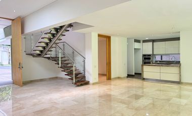 Casa en Arriendo, en Loma del Atravesado, Envigado