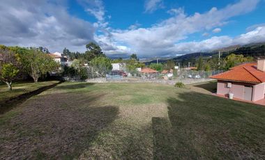 Terreno industrial de venta con frente (44 m) a la panamericana norte. construcción amplia. ideal para industria