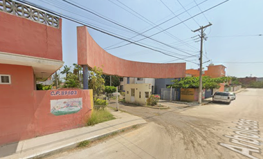 Casa en venta en Fraccionamiento Villa de las Flores, Altamira, Tamps., México