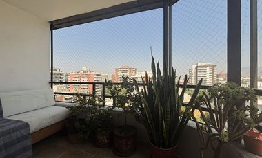 Se vende espacioso Departamento 1D + 1B + Estacionamiento y bodega. Providencia