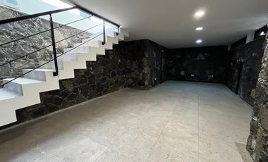 Casa con 4 Recamaras y Terraza Techada