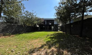 Casa con 4 Recamaras y Terraza Techada