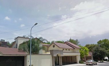 CASA EN REMATE HIPOTECARIO FUENTES DEL VALLE MONTERREY NUEVO LEON JGE