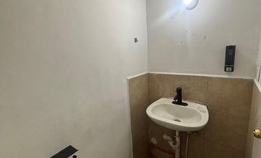 LOCAL EN RENTA EN PLAZA COMERCIAL DENTRO DE VILLAS DEL CAMPO, CALIMAYA