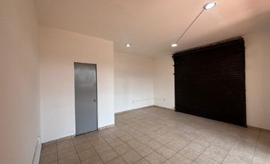 LOCAL EN RENTA EN PLAZA COMERCIAL DENTRO DE VILLAS DEL CAMPO, CALIMAYA