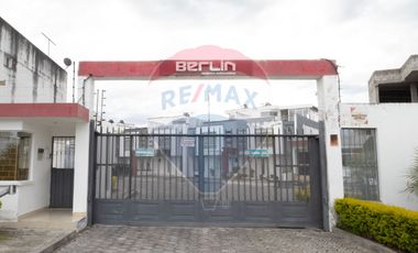 CASA DE VENTA EN IBARRA CONJUNTO BERLIN