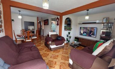 VENDO CASA DUPLEX PLANTA BAJA