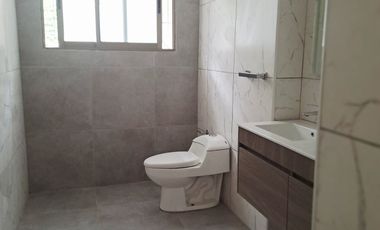 Estupenda Casa Comercial/Oficina, Suecia /C. Antúnez, 9 Privados, 10 Estacionamientos, A Pasos Metro Los Leones