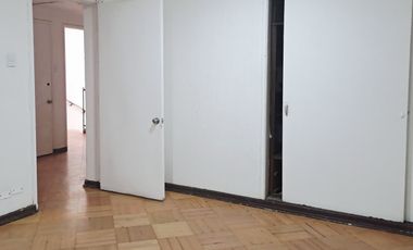 Estupenda Casa Comercial/Oficina, Suecia /C. Antúnez, 9 Privados, 10 Estacionamientos, A Pasos Metro Los Leones