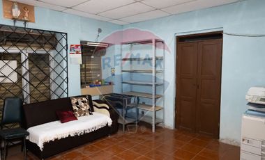 CASA CON TERRENO EN VENTA EN NATABUELA