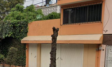 Casa en Remate – Excelente Ubicación  – Precio por Debajo de Mercado