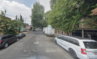 Casa en Remate – Excelente Ubicación  – Precio por Debajo de Mercado