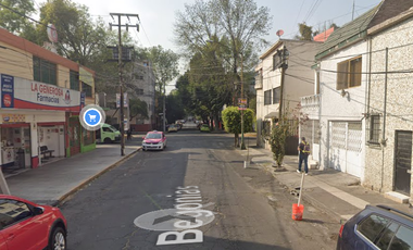 Casa en Remate – Excelente Ubicación – Precio por Debajo de Mercado