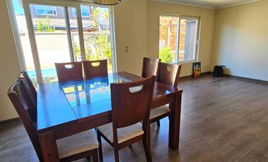 Vende amplia casa en Portal San Pedro, San Pedro de la Paz