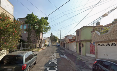 Casa De REMATE En Izcalli Ecatepec cerca de la Macro Plaza Tecámac