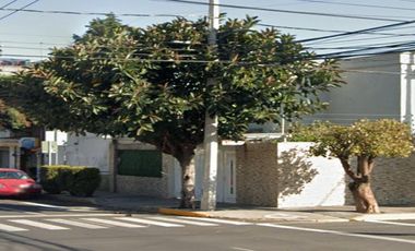 Casa en Remate – Excelente Ubicación  – Precio por Debajo de Mercado