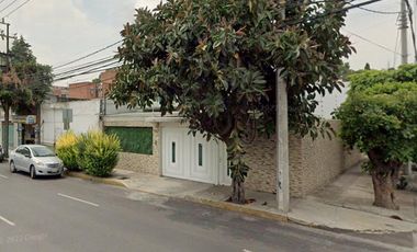 Casa en Remate – Excelente Ubicación  – Precio por Debajo de Mercado