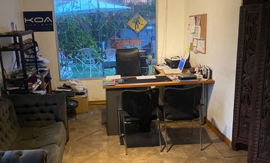 CASA EXCELENTE UBICACION  PADRE HURTADO/CHESTERTON