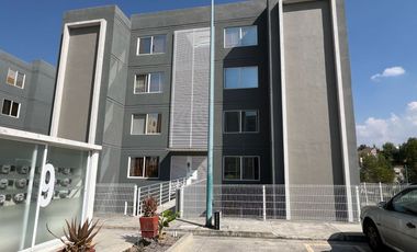 Departamento Semiamueblado en Renta – Cañadas del Bosque, Tres Marías  ¡Ubicación inmejorable! A un lado hospitales IMSS, ISSSTE, Infantil y Civil