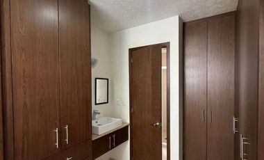 CASA EN RENTA EN ALTOZANO