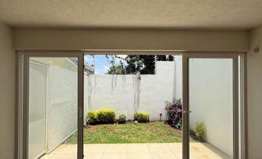 CASA EN RENTA EN ALTOZANO