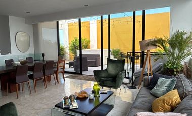 🏙️ Penthouse en Torre Catalina – Montebello